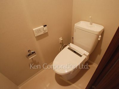Lavatory ※Photo of the same layout on 22 floor. Decoration and fixture may differ.