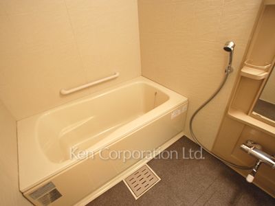 Bath ※Photo of the same layout on 3 floor. Decoration and fixture may differ.