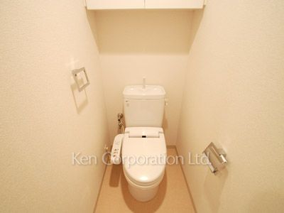 Lavatory ※Photo of the same layout on 7 floor. Decoration and fixture may differ.