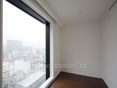 Bedroom ※Photo of the same layout on 9 floor. Decoration and fixture may differ.