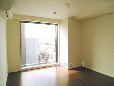 Bedroom ※Photo of the same layout on 8 floor. Decoration and fixture may differ.