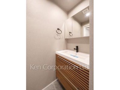 Powder Room