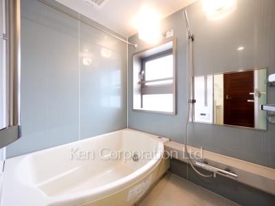 Bath ※Photo of the same layout on 7 floor. Decoration and fixture may differ.