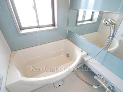 Bath ※Photo of the same layout on 12 floor. Decoration and fixture may differ.