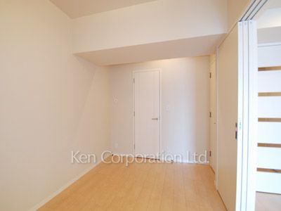 Bedroom ※Photo of the same layout on 12 floor. Decoration and fixture may differ.