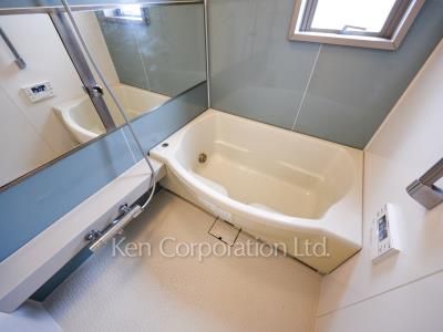 Bath ※Photo of the same layout on 20 floor. Decoration and fixture may differ.