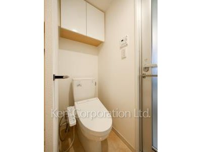 Lavatory ※Photo of the same layout on 20 floor. Decoration and fixture may differ.