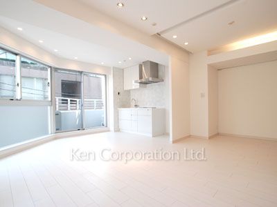 Living-Dining ※Photo of the same layout on 3 floor. Decoration and fixture may differ.