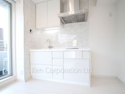 Kitchen ※Photo of the same layout on 3 floor. Decoration and fixture may differ.