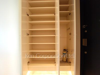 Closet ※Photo of the same layout on 4 floor. Decoration and fixture may differ.
