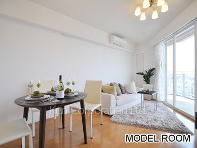 Living-Dining ※Photo of the same layout on 11 floor. Decoration and fixture may differ.