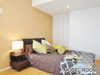 Bedroom ※Photo of the same layout on 11 floor. Decoration and fixture may differ.