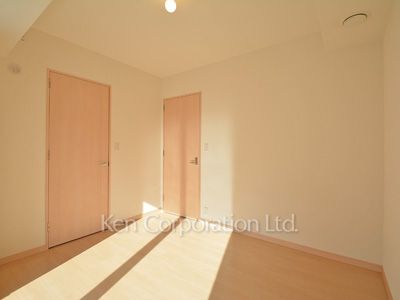 Bedroom ※Photo of the same layout on 3 floor. Decoration and fixture may differ.