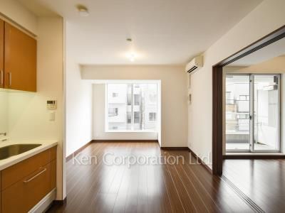 Living-Dining ※Photo of the same layout on 3 floor. Decoration and fixture may differ.