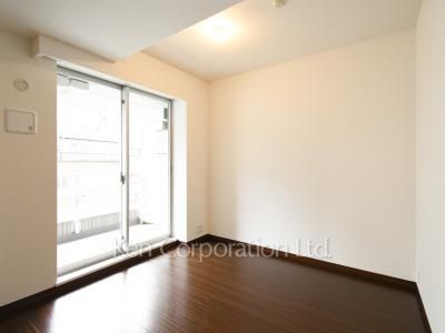 Bedroom ※Photo of the same layout on 3 floor. Decoration and fixture may differ.