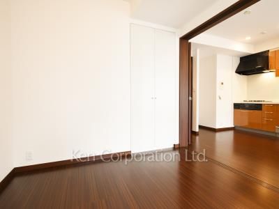Bedroom ※Photo of the same layout on 3 floor. Decoration and fixture may differ.
