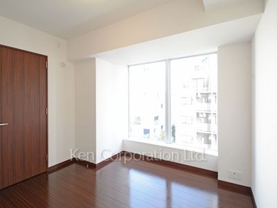 Bedroom ※Photo of the same layout on 5 floor. Decoration and fixture may differ.