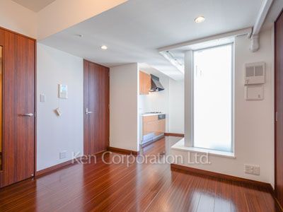 Living-Dining ※Photo of the same layout on 13 floor. Decoration and fixture may differ.