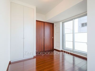 Bedroom ※Photo of the same layout on 13 floor. Decoration and fixture may differ.