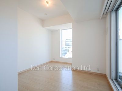 Bedroom ※Photo of the same layout on 9 floor. Decoration and fixture may differ.