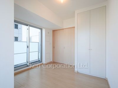 Bedroom ※Photo of the same layout on 9 floor. Decoration and fixture may differ.