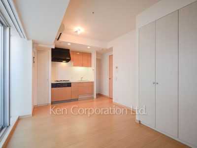 Living-Dining ※Photo of the same layout on 11 floor. Decoration and fixture may differ.