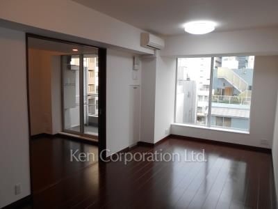 Living-Dining ※Photo of the same layout on 6 floor. Decoration and fixture may differ.