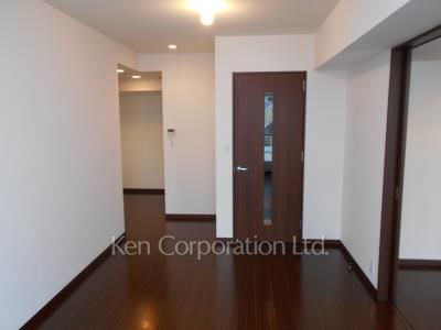 Living-Dining ※Photo of the same layout on 6 floor. Decoration and fixture may differ.
