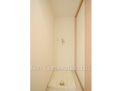 Washing Machine Space ※Photo of the same layout on 9 floor. Decoration and fixture may differ.