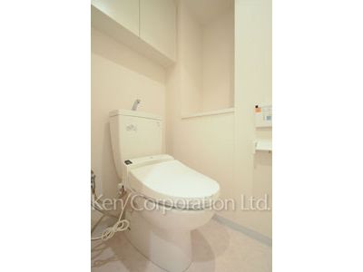 Lavatory ※Photo of the same layout on 17 floor. Decoration and fixture may differ.