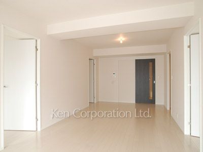 Living-Dining ※Photo of the same layout on 2 floor. Decoration and fixture may differ.