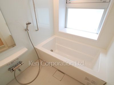 Bath ※Photo of the same layout on 2 floor. Decoration and fixture may differ.