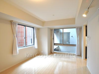 Living-Dining ※Photo of the same layout on 6 floor. Decoration and fixture may differ.