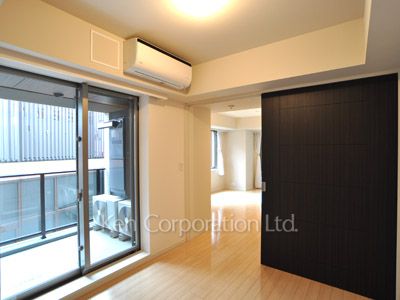 Bedroom ※Photo of the same layout on 6 floor. Decoration and fixture may differ.