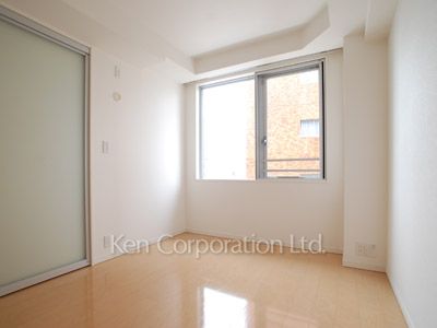 Bedroom ※Photo of the same layout on 7 floor. Decoration and fixture may differ.