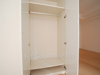Closet ※Photo of the same layout on 7 floor. Decoration and fixture may differ.