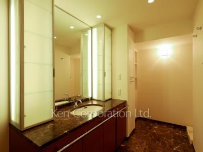 Powder Room