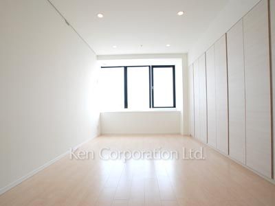 Bedroom ※Photo of the same layout on 19 floor. Decoration and fixture may differ.