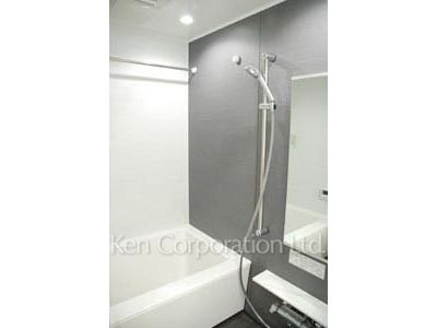 Bath ※Photo of the same layout on 3 floor. Decoration and fixture may differ.