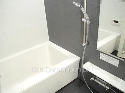 Bath ※Photo of the same layout on 3 floor. Decoration and fixture may differ.
