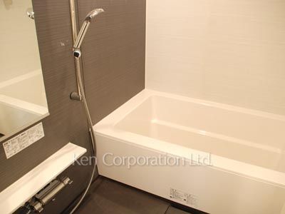 Bath ※Photo of the same layout on 3 floor. Decoration and fixture may differ.