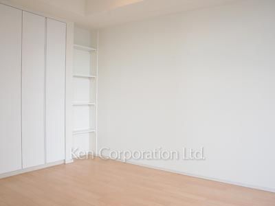 Bedroom ※Photo of the same layout on 11 floor. Decoration and fixture may differ.