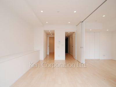 Living-Dining ※Photo of the same layout on 4 floor. Decoration and fixture may differ.