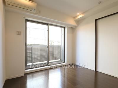 Bedroom ※Photo of the same layout on 3 floor. Decoration and fixture may differ.