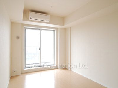 Bedroom ※Photo of the same layout on 12 floor. Decoration and fixture may differ.