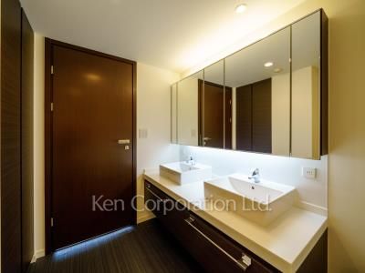 Powder Room