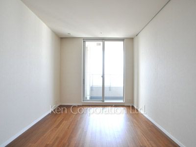 Bedroom ※Photo of the same layout on 22 floor. Decoration and fixture may differ.