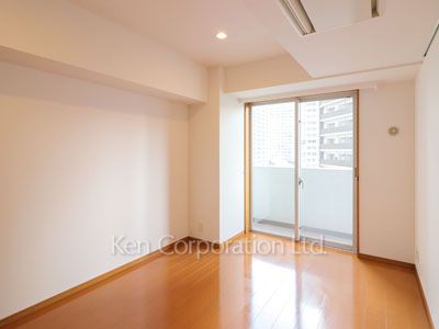 Bedroom ※Photo of the same layout on 6 floor. Decoration and fixture may differ.