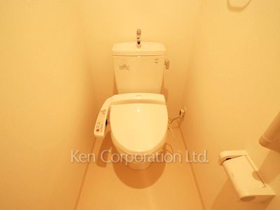 Lavatory ※Photo of the same layout on 19 floor. Decoration and fixture may differ.