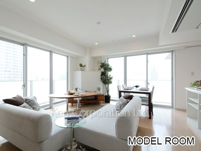 Living-Dining ※Photo of the same layout on 16 floor. Decoration and fixture may differ.